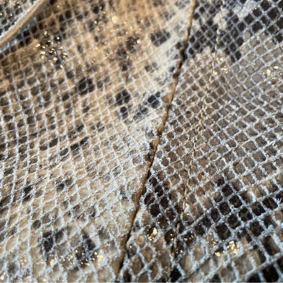 G.I.L.I. Python Snake print leather hobo bag gold tone hardware - Picture 11 of 11